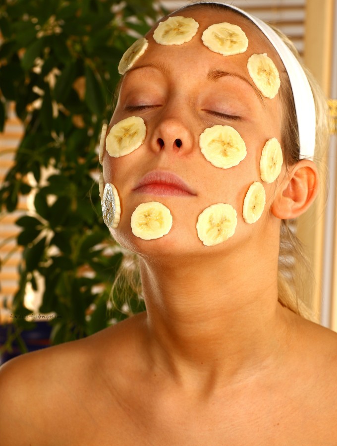 Banana Face Mask Benefits and Recipes