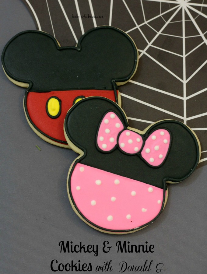 Mickey & Minnie Cookies with Donald & Daisy