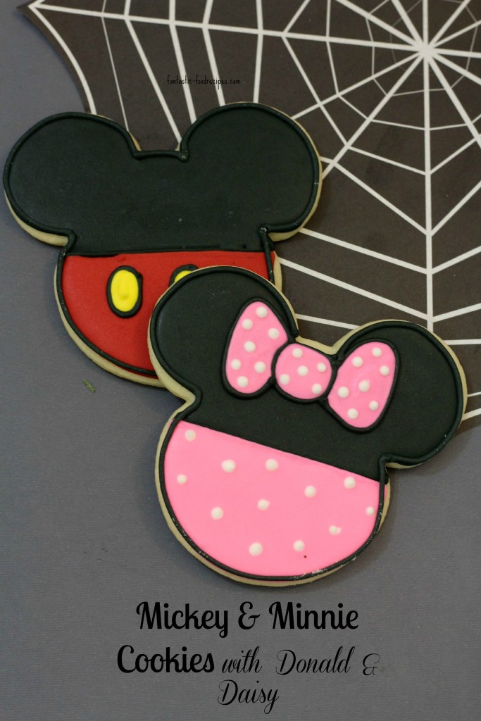 Mickey & Minnie Cookies with Donald & Daisy