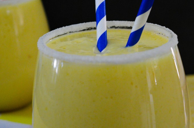 Pineapple Mango Smoothie- Main