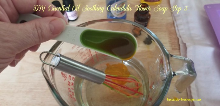 DIY Essential Oil Soothing Calendula Flower Soap-Step 3